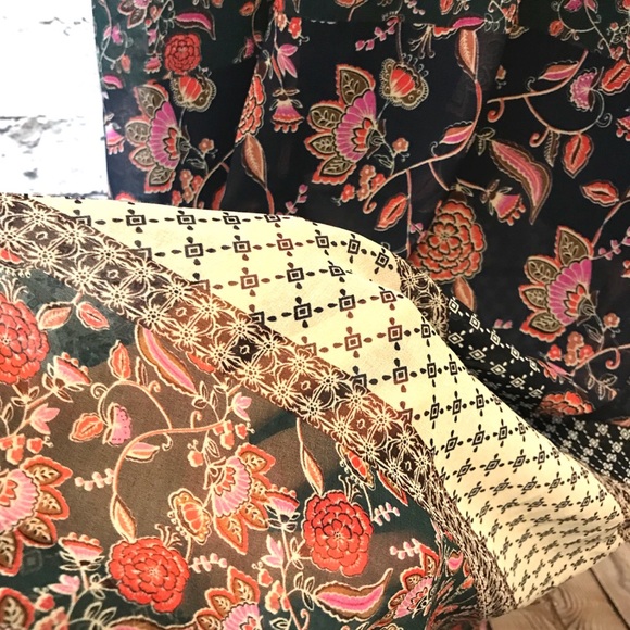 Gorgeous Cabi Festive Flower Maxi Dress, size M - Picture 6 of 8